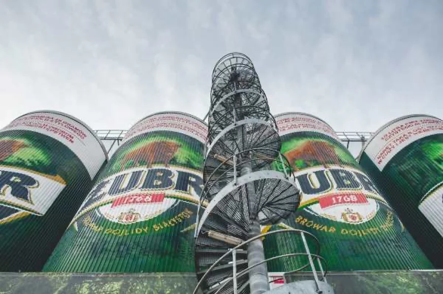 Photo de la bière Żubr (Kompania Piwowarska)